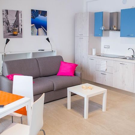 Loreto - Colorful Studio Apartment Milan Luaran gambar