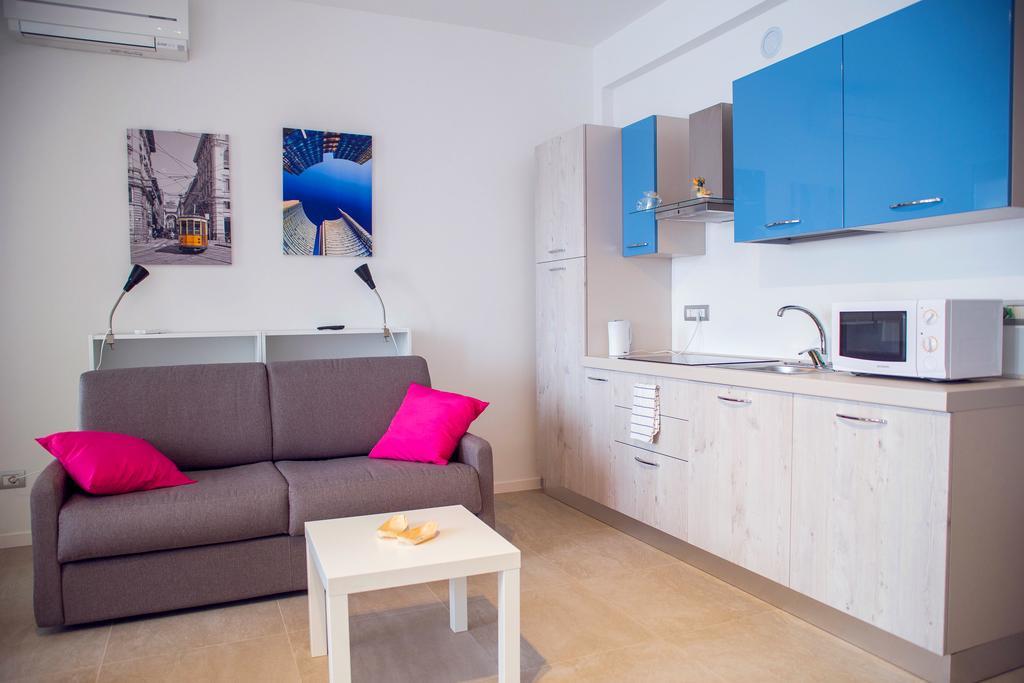 Loreto - Colorful Studio Apartment Milan Luaran gambar
