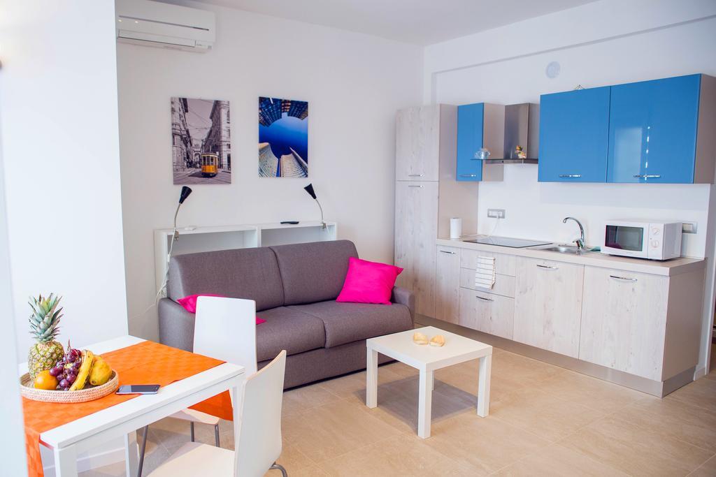 Loreto - Colorful Studio Apartment Milan Luaran gambar