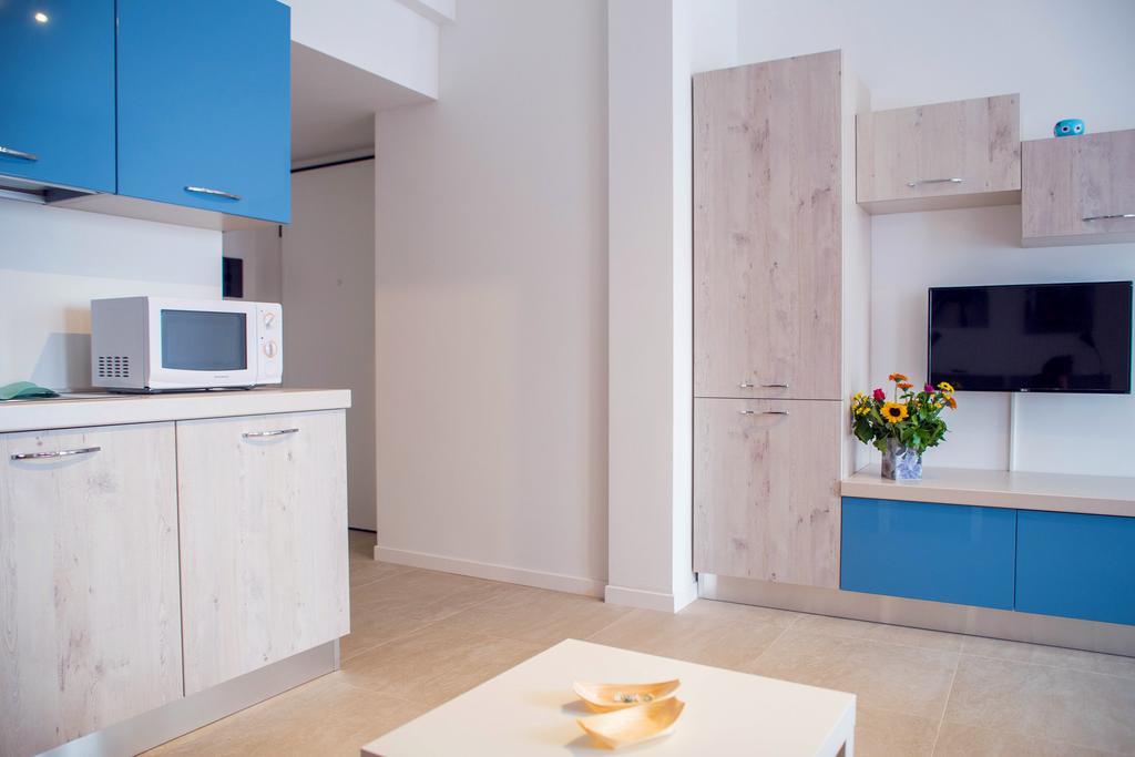 Loreto - Colorful Studio Apartment Milan Luaran gambar